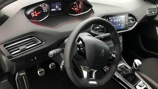 Découvrez la gamme Peugeot 308 SW