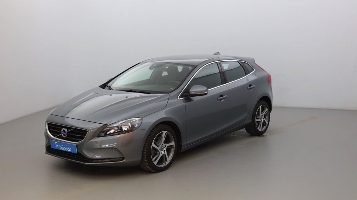 VOLVO V40 D3 150ch Momentum Business Geartronic suréquipée Gris Osmium