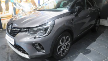 RENAULT Captur Blue dCi 115 Intens 5p d’occasion 34750km révisée et livrable partout en France