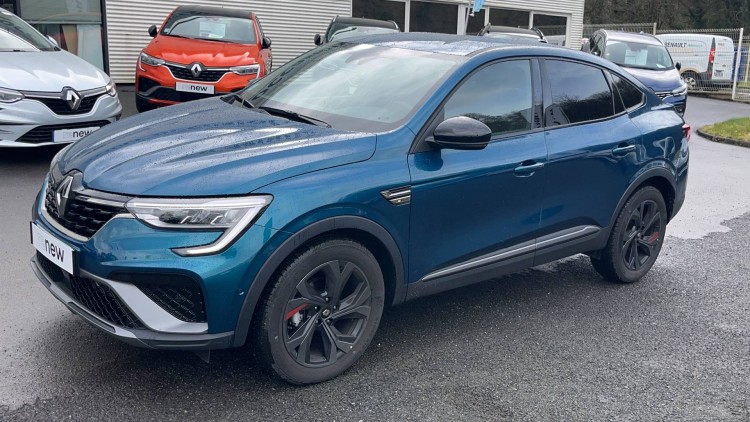 RENAULT Arkana TCe 140 EDC FAP 21B R.S. Line 5p Bleu