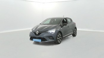 RENAULT Clio 1.0 TCe 90ch Limited + Attelage d’occasion 46825km révisée et livrable partout en France