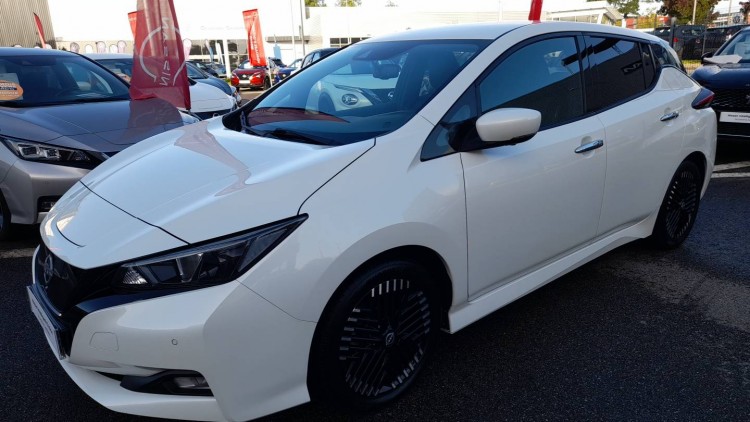 NISSAN Leaf Leaf Electrique 40kWh N-Connecta 5p Blanc