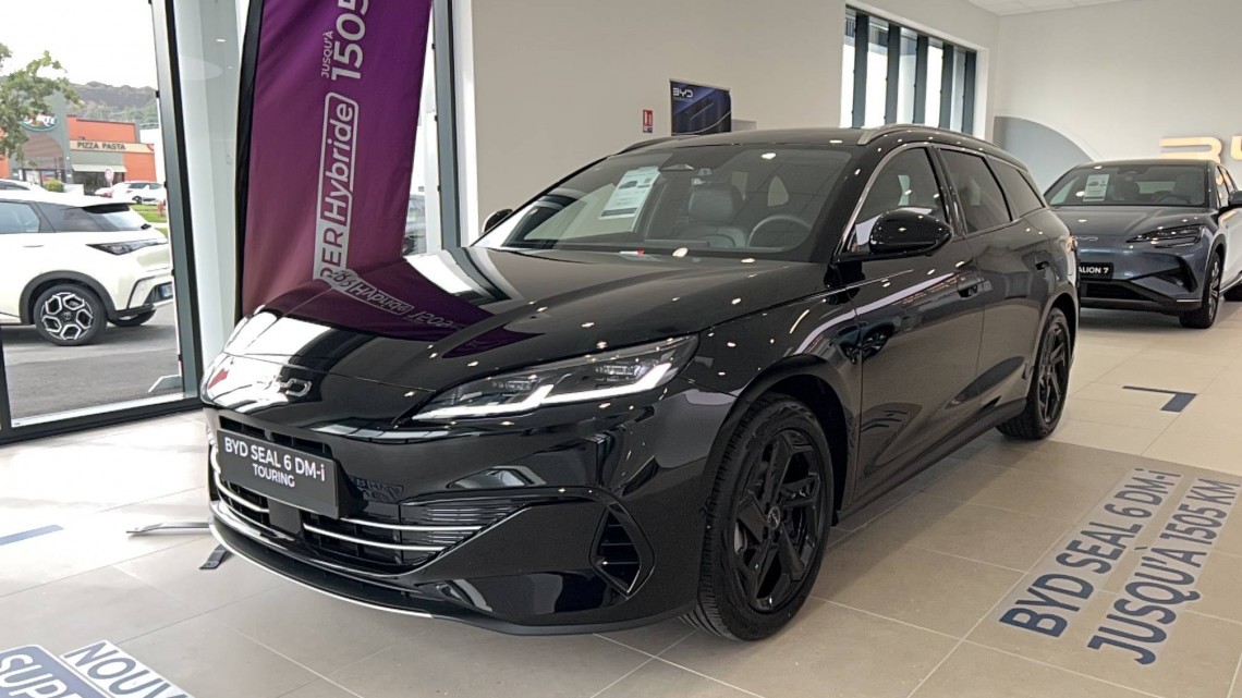BYD Seal 6 Touring 1.5l DM-i 156 kW PHEV Comfort Lite 5p Noir