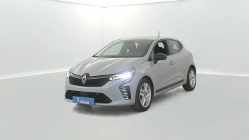 Voir le détail de cette offre de vente de RENAULT Clio 1.0 TCe 90ch Evolution d’occasion 52727km révisée et livrable partout en France RENAULT Clio 1.0 TCe 90ch Evolution d’occasion 52727km révisée et livrable partout en France
