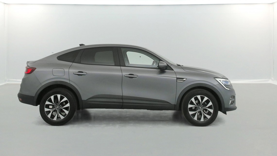 RENAULT Arkana mild hybrid 140 EDC FAP 22 Evolution 5p Gris