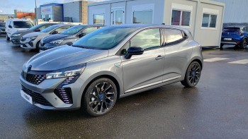 RENAULT Clio Clio E-Tech full hybrid 145 ch GSR2 Esprit Alpine 5p d’occasion 1428km révisée disponible à 