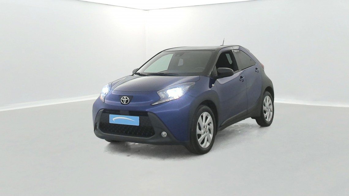 TOYOTA Aygo X 1.0 VVT-i 72 S-CVT Design 5p Bleu