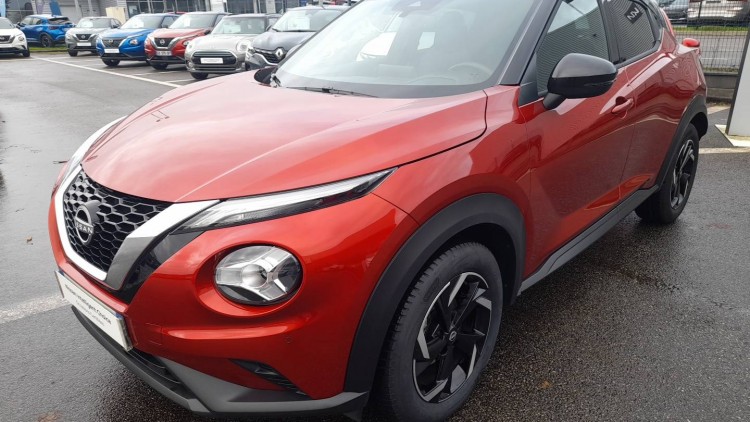 NISSAN Juke F16A SHADOW DIG-T 114 Rouge