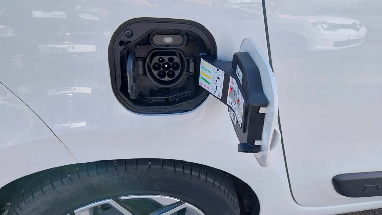 RENAULT Twingo Twingo III E-Tech Equilibre 5p Blanc