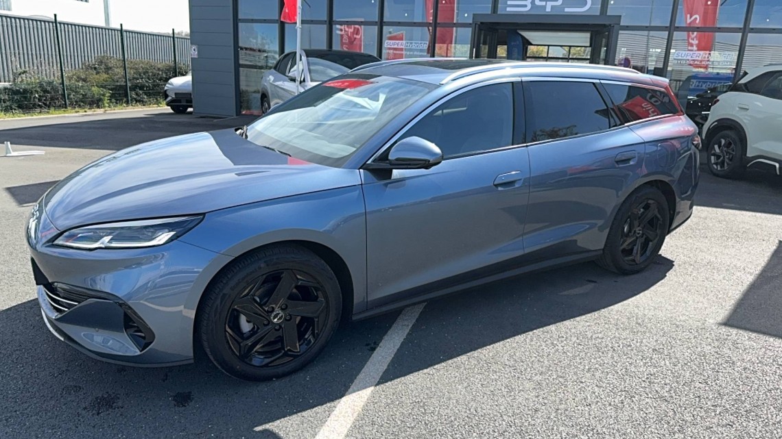 BYD Seal 6 Touring 1.5l DM-i 156 kW PHEV Comfort 5p Bleu