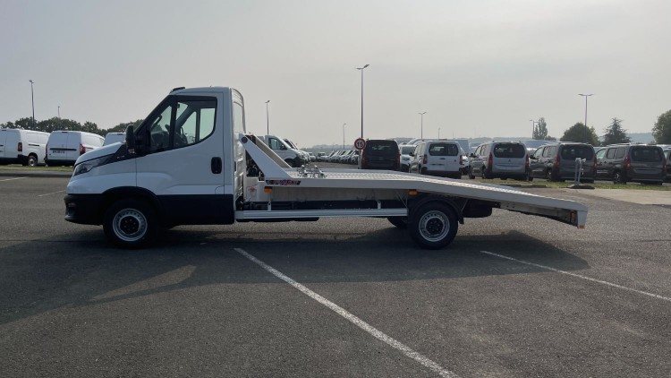 IVECO Daily Fg VUL DAILY III 35S16H 4100 3.0 156ch Porte Voiture Plat'fix PF18 Alu Blanc