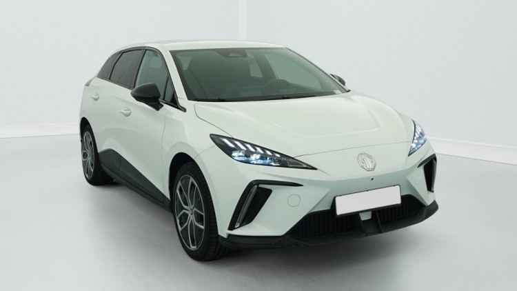 MG MG4 ELECTRIC 64KWH - 150 KW 2WD LUXURY Dover White 