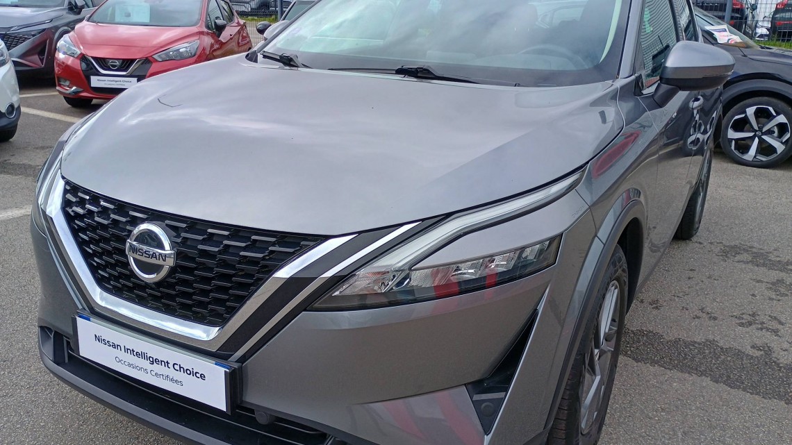 NISSAN Qashqai Mild Hybrid 158 ch Xtronic Business Edition 5p Gris