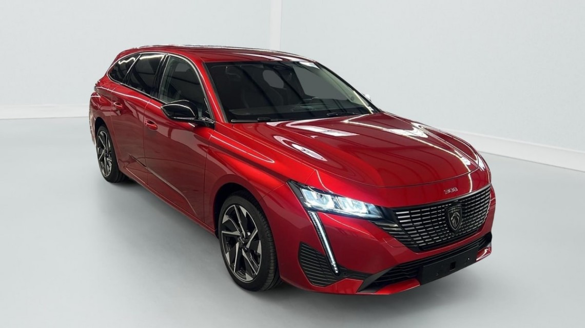 PEUGEOT 308 SW Hybrid 145 e-DCS6 Allure Rouge Elixir