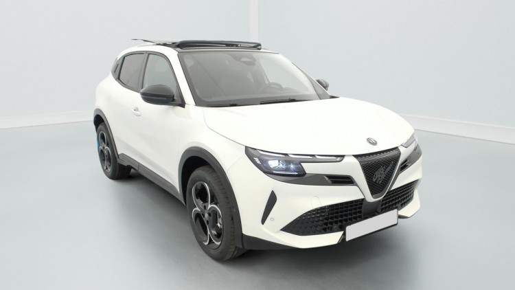 ALFA ROMEO Junior 1.2 Ibrida 145 ch e-DCT6 Q4 Ti Blanc Sempione