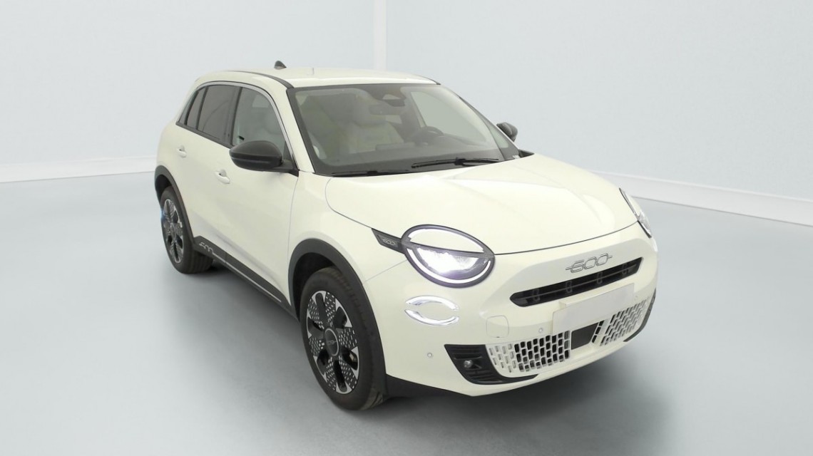 FIAT 600e T-Gen 3 1.2 Hybrid 145ch eDCT6 La Prima Blanc Gelato