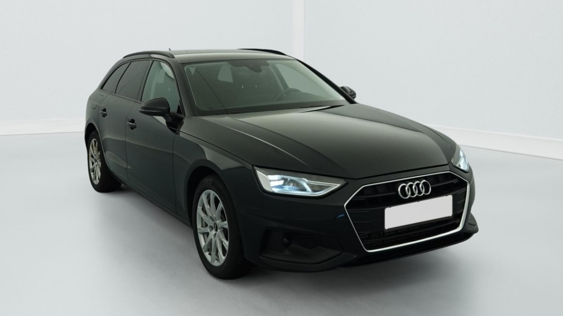 AUDI A4 Avant 35 TFSI 150 S tronic 7 Design Noir Mythic
