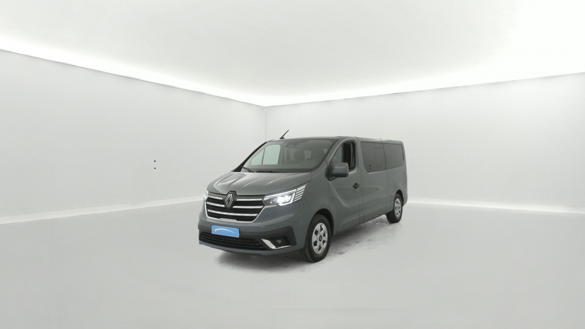 RENAULT Trafic Combi Blue dCi 150 Grand Techno 4p Gris