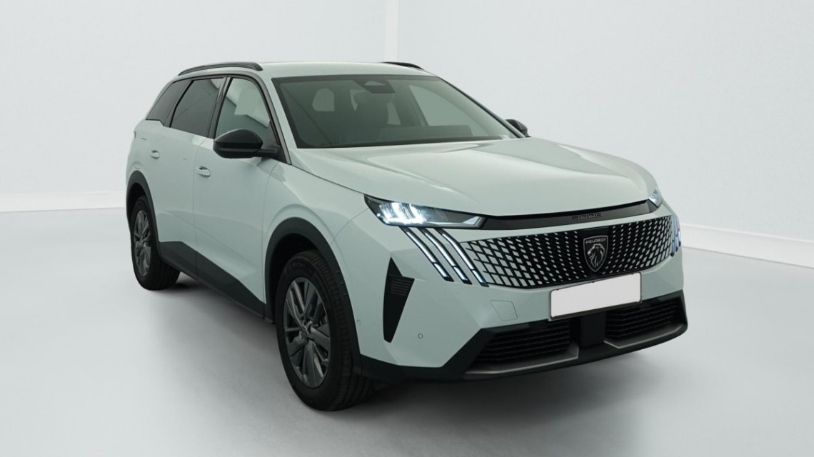 PEUGEOT 5008 HYBRID 145 CH E-DCS6 ALLURE Blanc Okenite