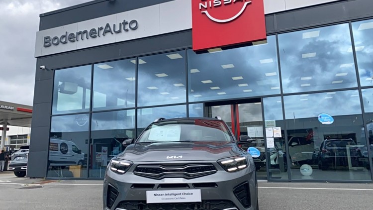 KIA Stonic 1.0 T-GDi 100 ch DCT7 Collection Business 5p Gris