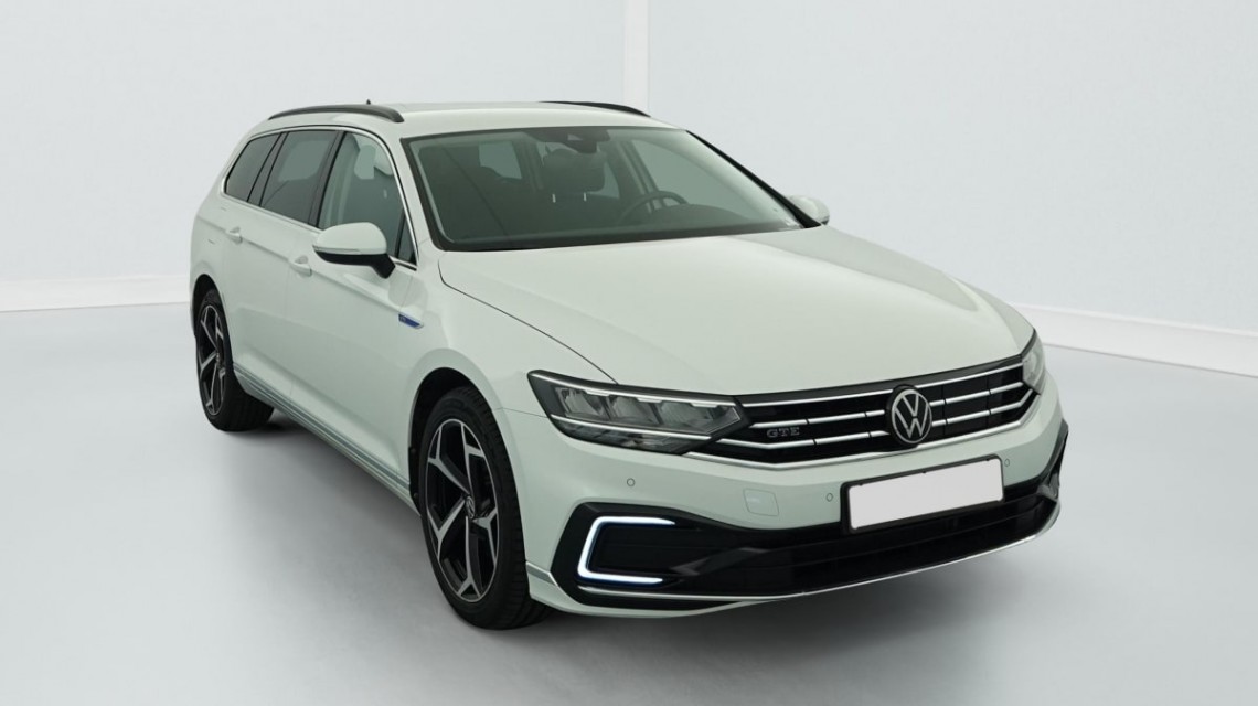 VOLKSWAGEN Passat SW 1.4 TSI Hybride Rechargeable DSG6 GTE Blanc Pur