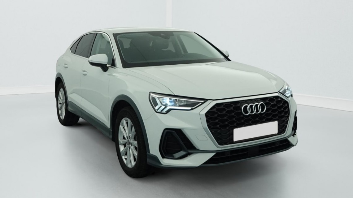 AUDI Q3 Sportback 35 TFSI 150 ch S tronic 7 Design Blanc Glacier