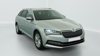 Break SKODA Superb Combi 1.4 TSI PHEV 218 CH DSG6 STYLE d’occasion 42336km révisée et livrable partout en France
