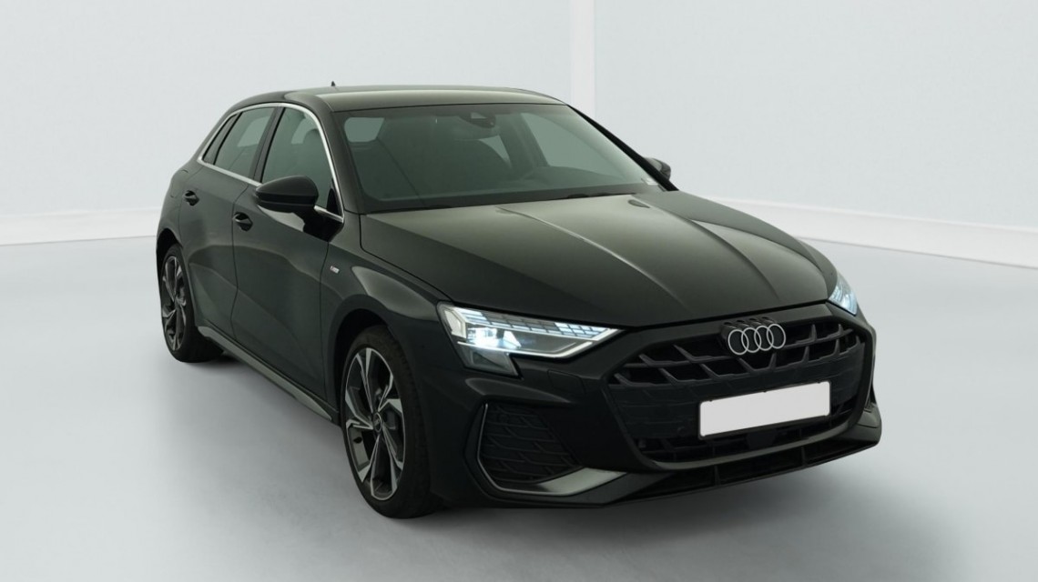 AUDI A3 Sportback TFSI e Hybride rechargeable 204 S tronic 6 S line Noir Mythe