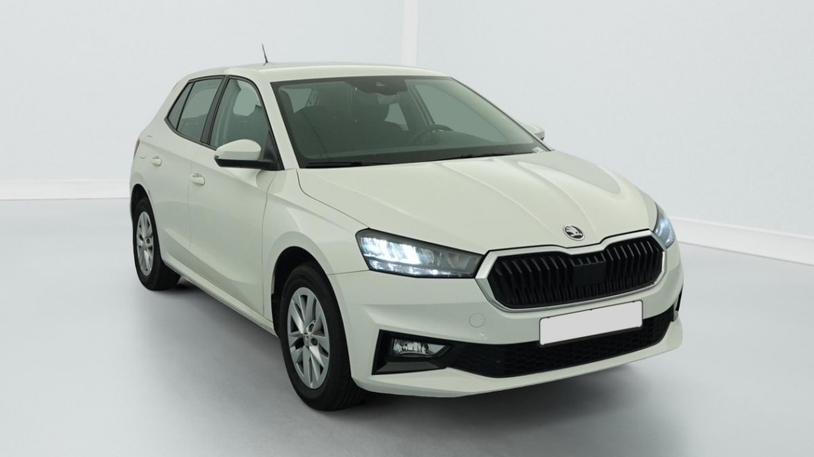 SKODA Fabia 1.0 TSI 95 CH BVM5 AMBITION Blanc Cristal