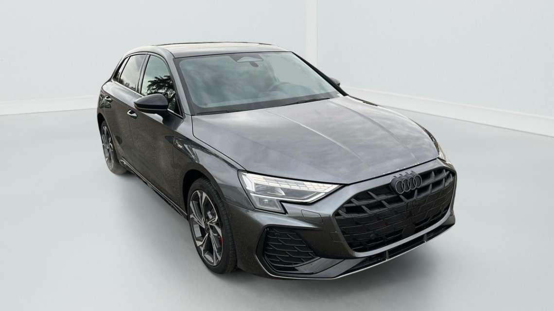 AUDI A3 Sportback 45 TFSI E HYBRIDE RECHARGEABLE 272 S TRONIC 6 S LINE Noir Mythe
