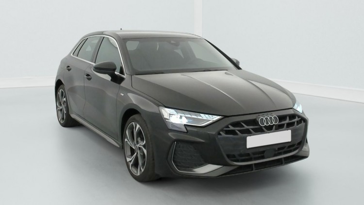 AUDI A3 Sportback TFSI e Hybride rechargeable 204 S tronic 6 S line Noir Mythe