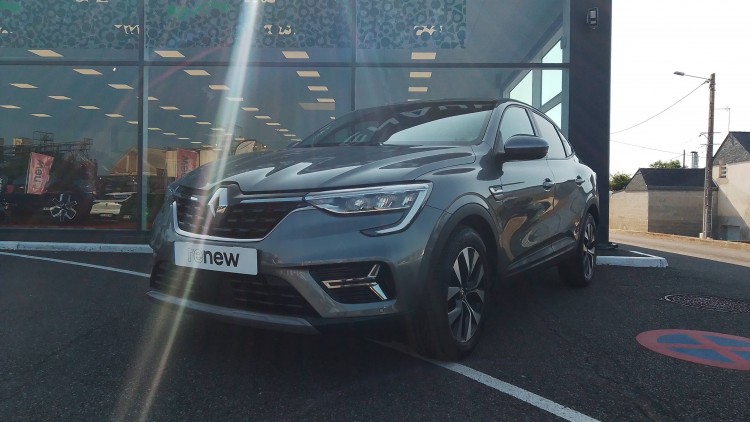 RENAULT Arkana mild hybrid 140 EDC FAP 22 Evolution 5p Gris