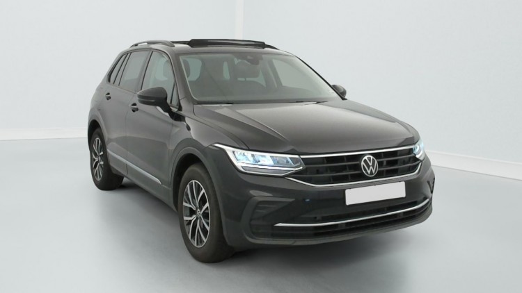 VOLKSWAGEN Tiguan 1.5 TSI 150ch DSG7 Life Plus Noir Intense