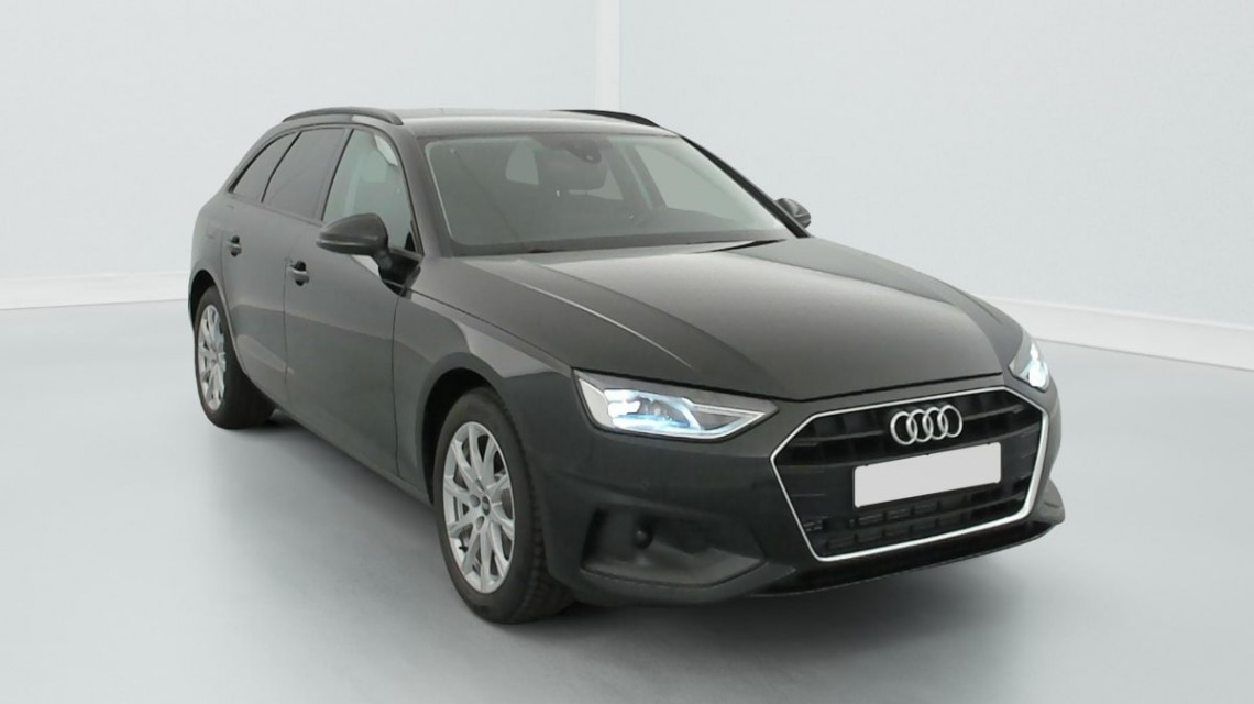 AUDI A4 Avant 35 TFSI 150 S tronic 7 Design Noir Mythic