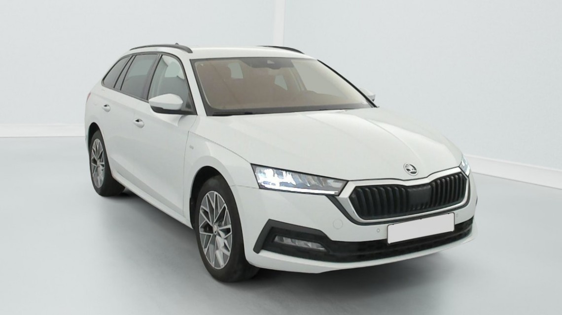 SKODA Octavia Combi 2.0 TDI 150 ch DSG7 Ambition Blanc Lune