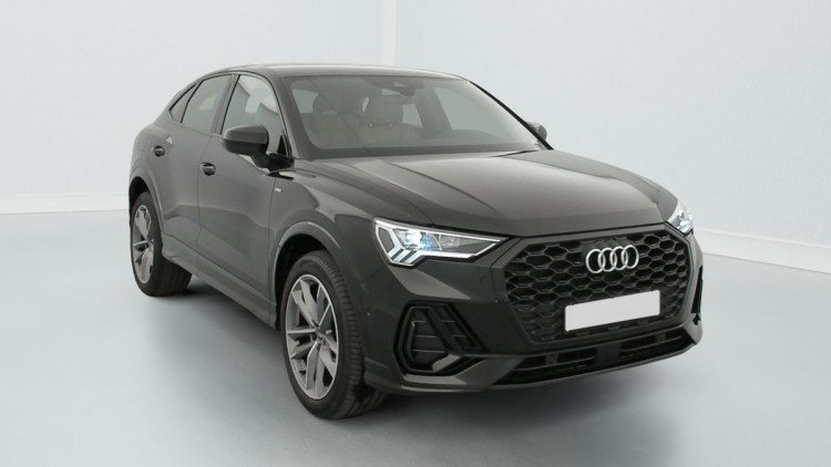 AUDI Q3 Sportback 45 TFSIe 245 ch S tronic 6 S line Noir Mythic