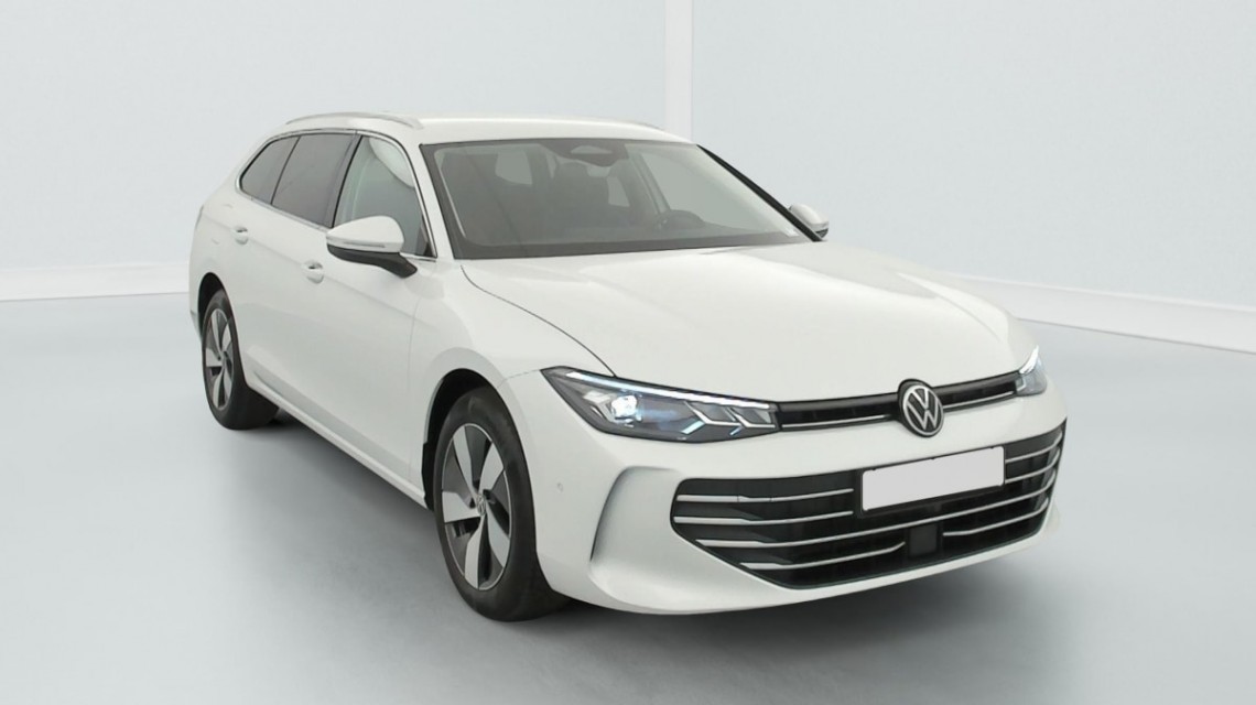 VOLKSWAGEN Passat 1.5 eTSI OPF 150 DSG7 Life Plus Blanc Oryx