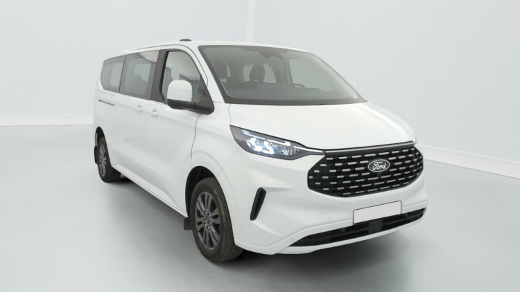 FORD Tourneo Custom 320 L2H1 2.0 EcoBlue 150 ch Titanium Blanc Glacier