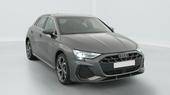 Berline AUDI A3 Sportback TFSI e Hybride rechargeable 204 S tronic 6 S line d’occasion 24813km révisée et livrable partout en France