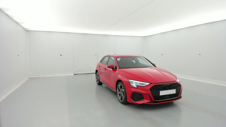 AUDI A3 Sportback 35 TDI 150 S tronic 7 S Line Rouge Tango