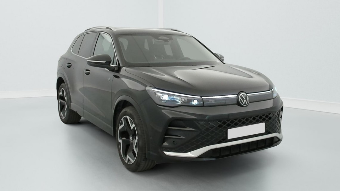 VOLKSWAGEN Tiguan 2.0 TDI 150CH DSG7 R-LINE Noir Ebéne