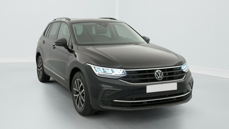 VOLKSWAGEN Tiguan TIGUAN 2.0 TDI 150CH DSG7 LIFE BUSINESS Noir Intense Nacrée