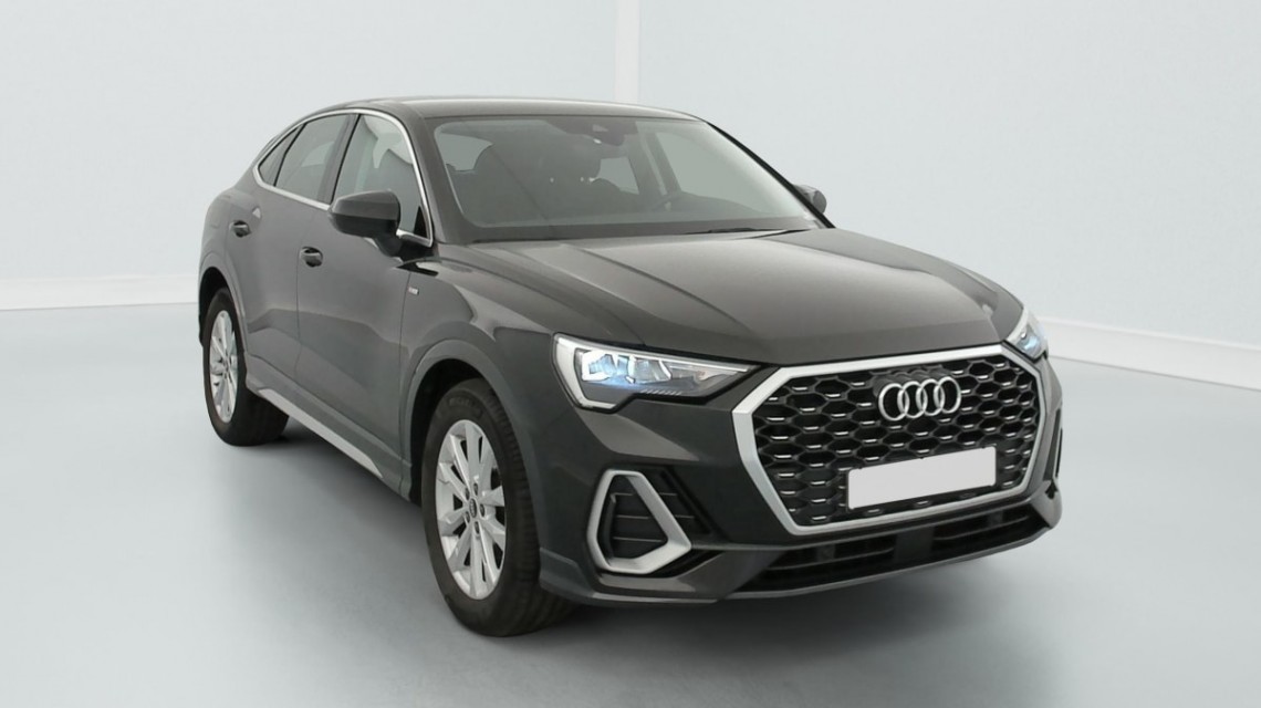 AUDI Q3 Sportback 35 TDI 150 ch S tronic 7 Design Noir Mythic
