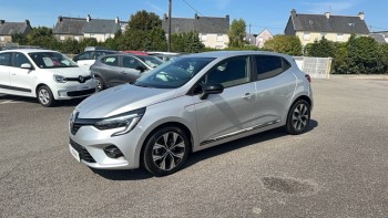 RENAULT Clio Clio E-Tech full hybrid 145 Evolution 5p d’occasion 20710km révisée disponible à 