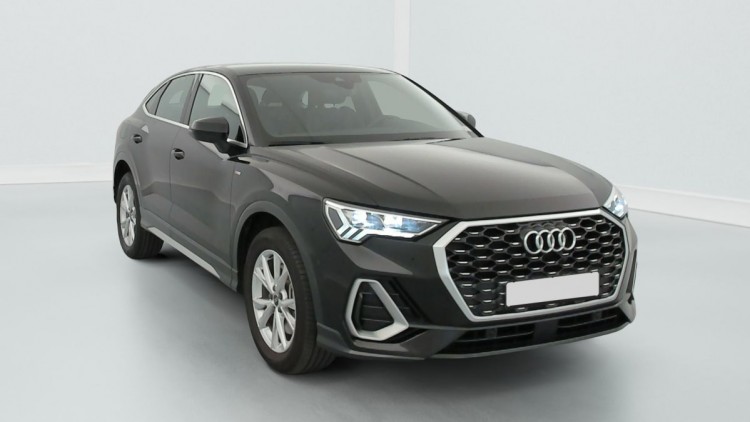 AUDI Q3 Sportback 45 TFSIe 245 ch S tronic 6 S line Noir Mythic