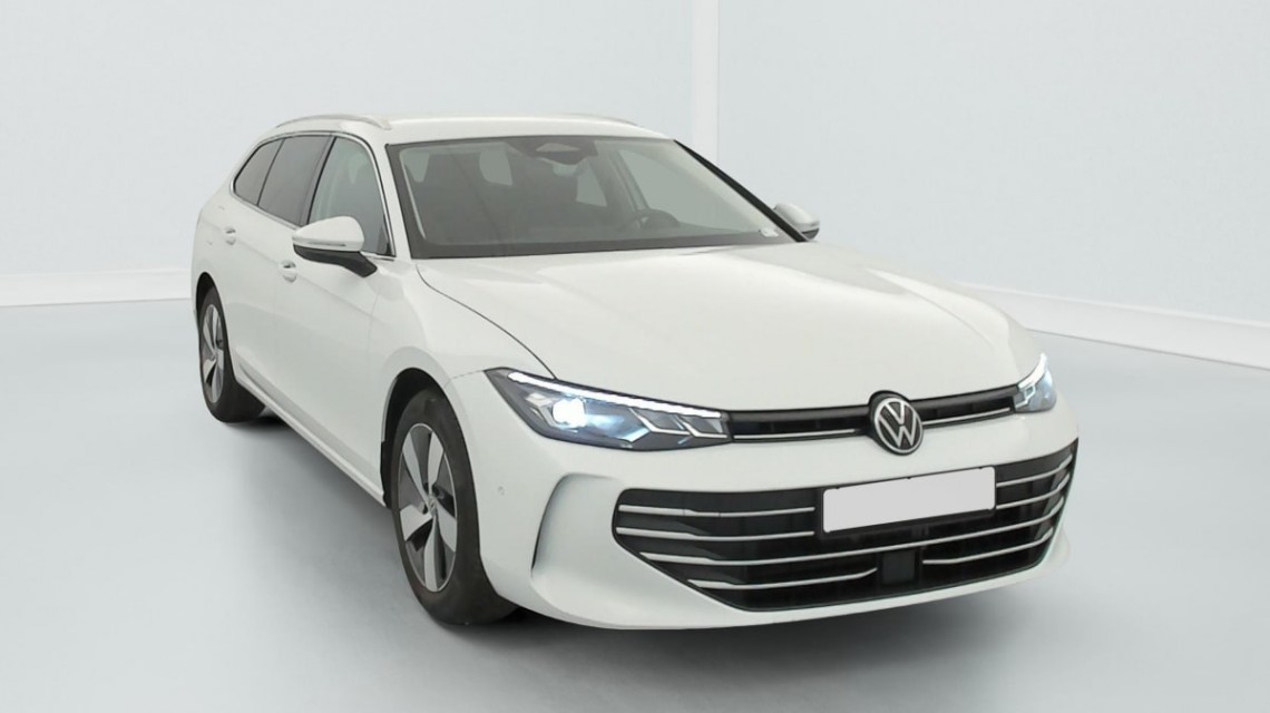 VOLKSWAGEN Passat 1.5 eTSI OPF 150 DSG7 Life Plus Blanc Pur