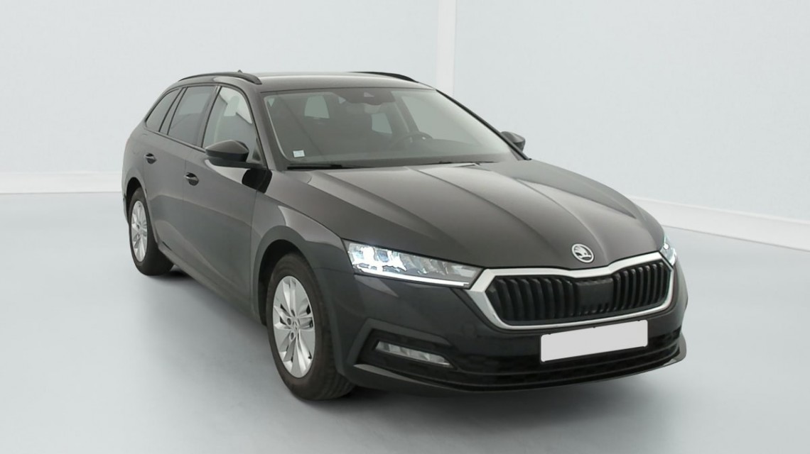 SKODA Octavia Combi 2.0 TDI 116 ch DSG7 Ambition Noir Magic Nacré