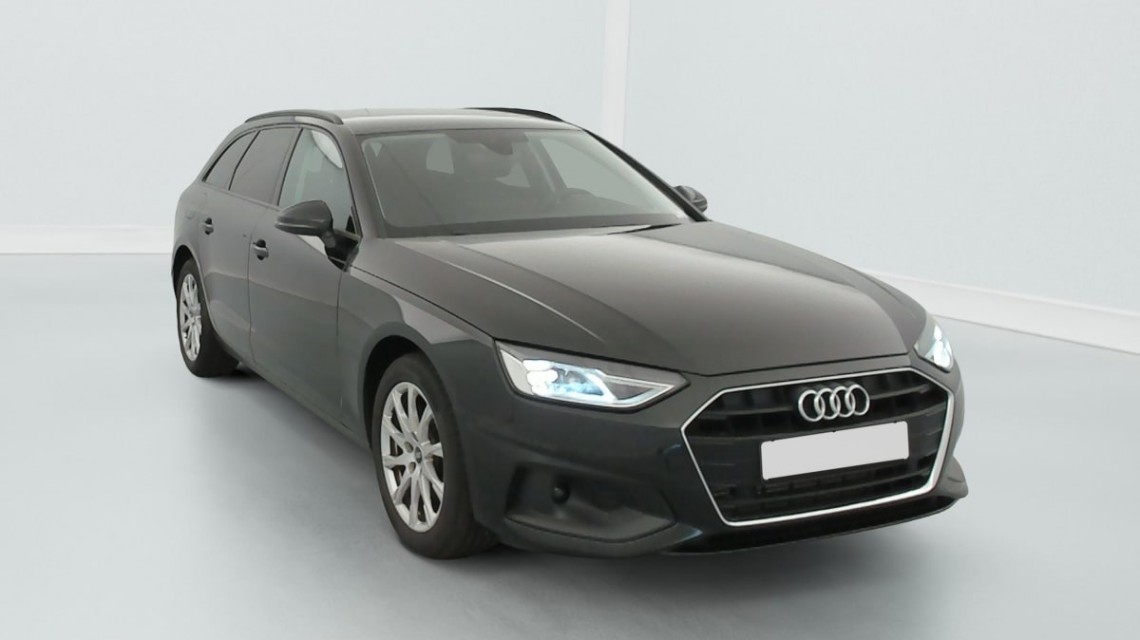 AUDI A4 Avant 35 TFSI 150 S tronic 7 Design Noir Mythic