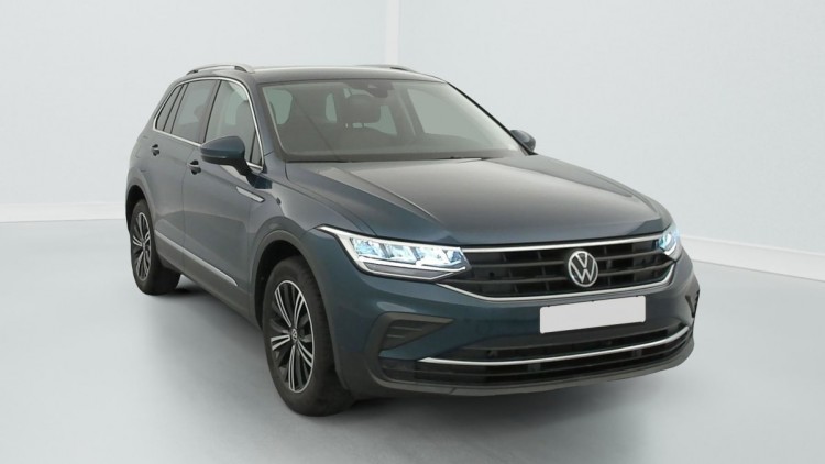 VOLKSWAGEN Tiguan 2.0 TDI 150CH DSG7 4MOTION LIFE Nightshade Blue
