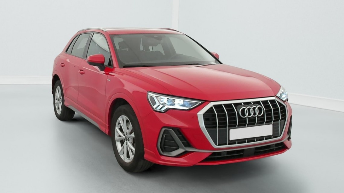 AUDI Q3 45 TFSIe 245 ch S tronic 6 S line Rouge Tango